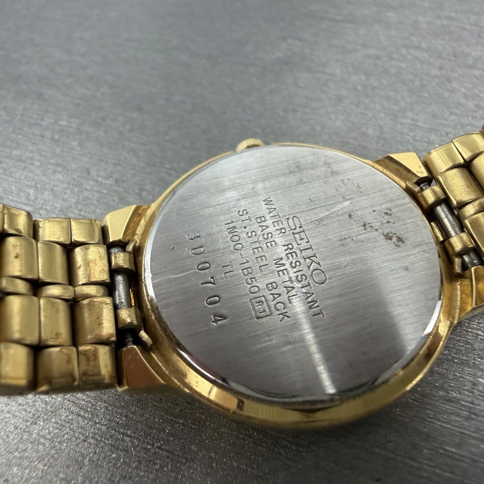 Seiko Watch Women 26mm White Dial Gold Tone Round Vintage 1N00-1B50 New Battery9