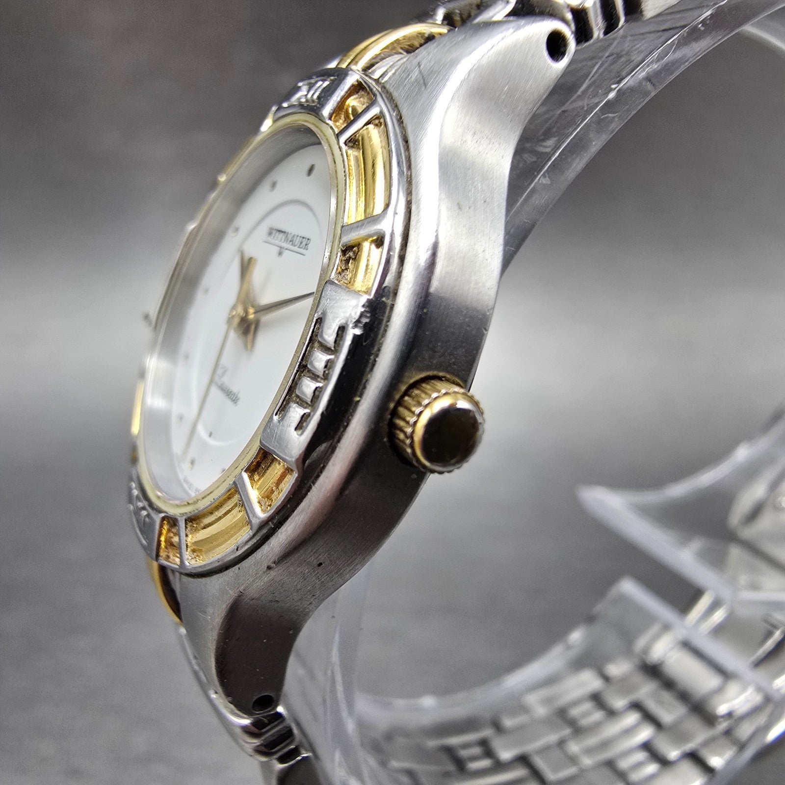 Wittnauer Laureate Watch Women 25mm White Dial Two Tone Date Round New Battery2