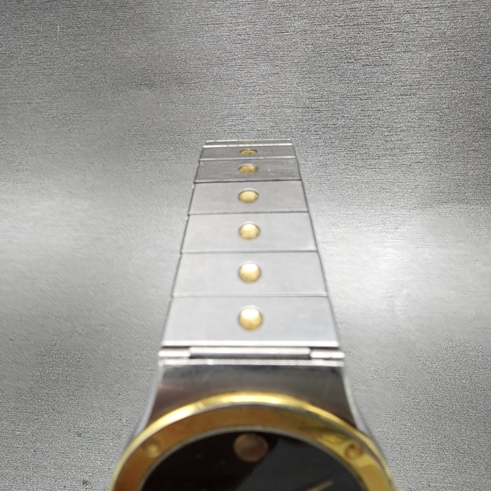 Movado Museum watch Men 32mm Black Dial Two Tone Round 86.A2.876C New Battery4