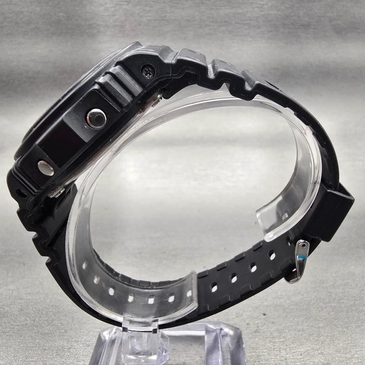 Casio G-Shock DW-5750E Watch Men 46mm Black Dial Black Chrono Alarm New Battery6