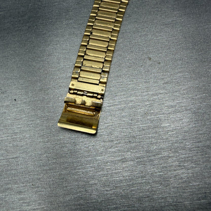 Seiko Bracelet 18mm Gold Tone Stainless Steel MISSING A PIECE Z1355L VTG10