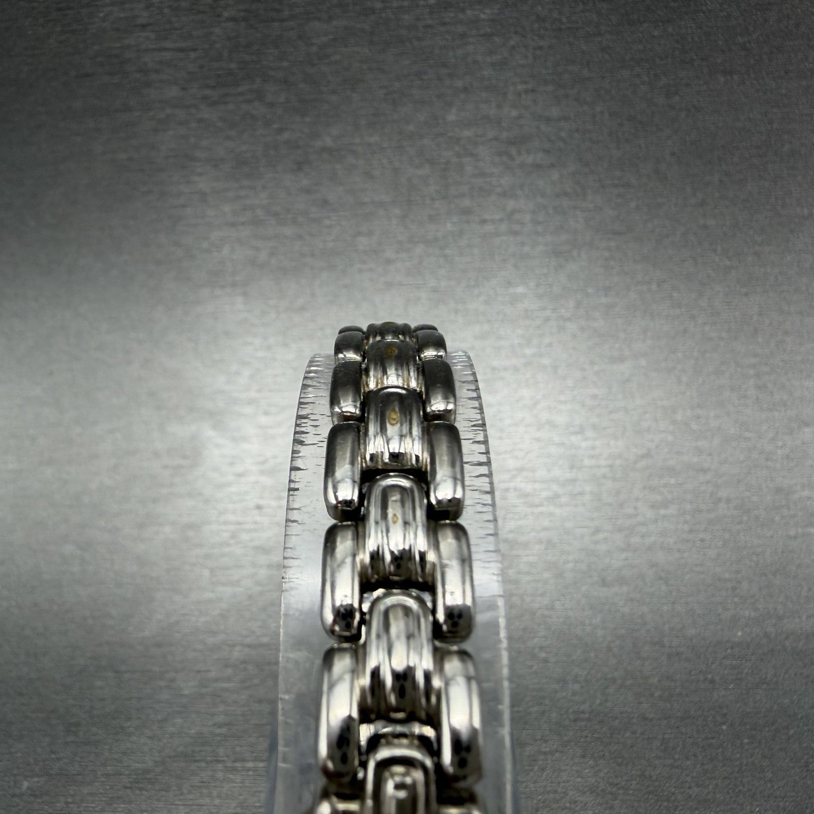 Citizen Watch Women 20mm Silver Dial Silver Tone Round 5920-S57707 New BatteryAB4