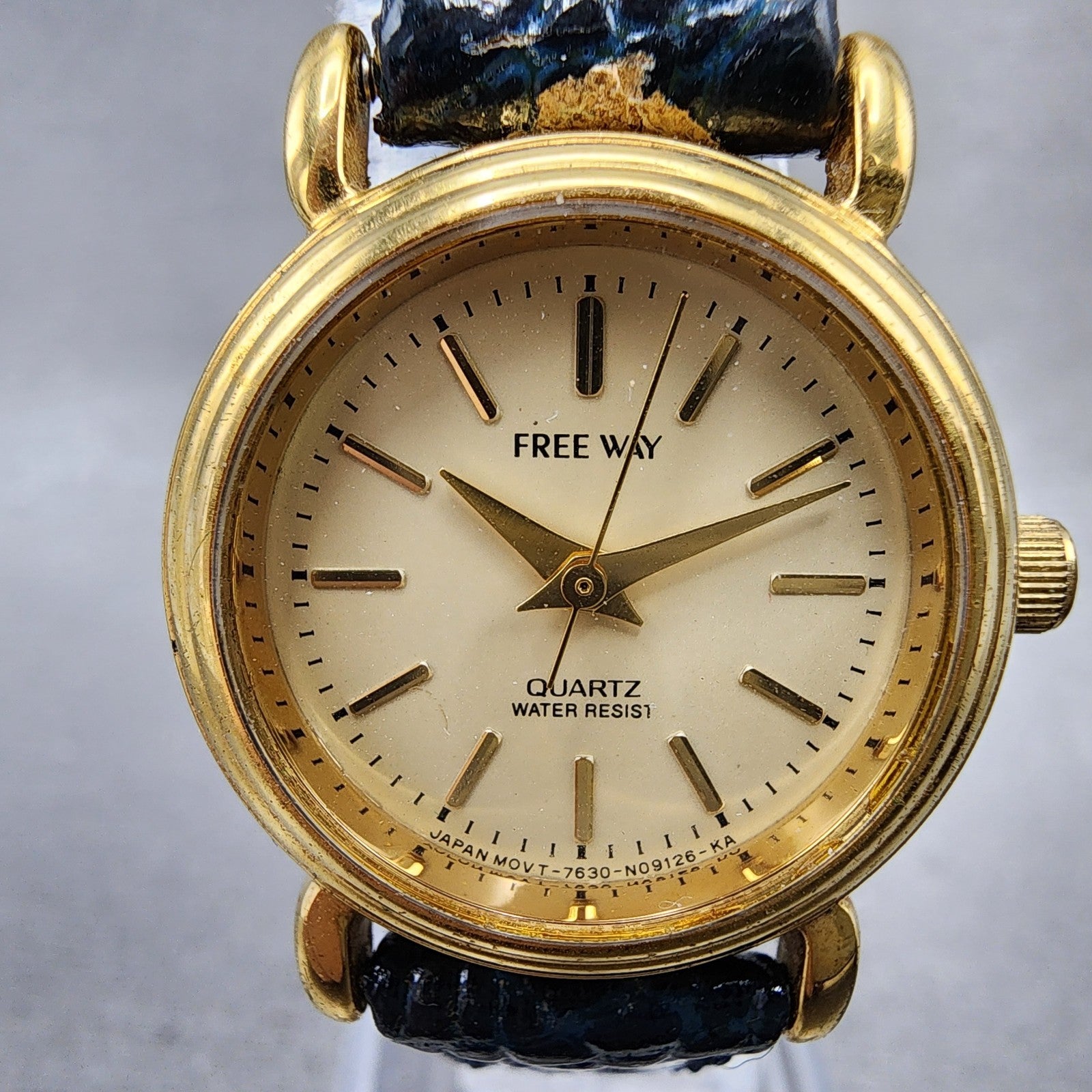 Citizen Freeway Watch Women 24mm Cream Dial Gold Tone Round New Battery VTG1