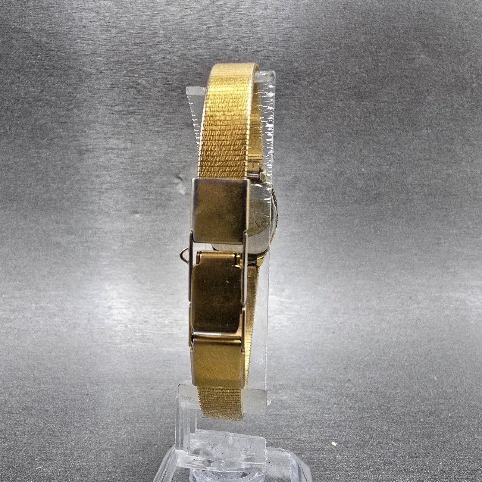 Seiko Watch Women 17mm Gold Dial Gold Tone Oval 2C20-6450 New Battery Vintage7