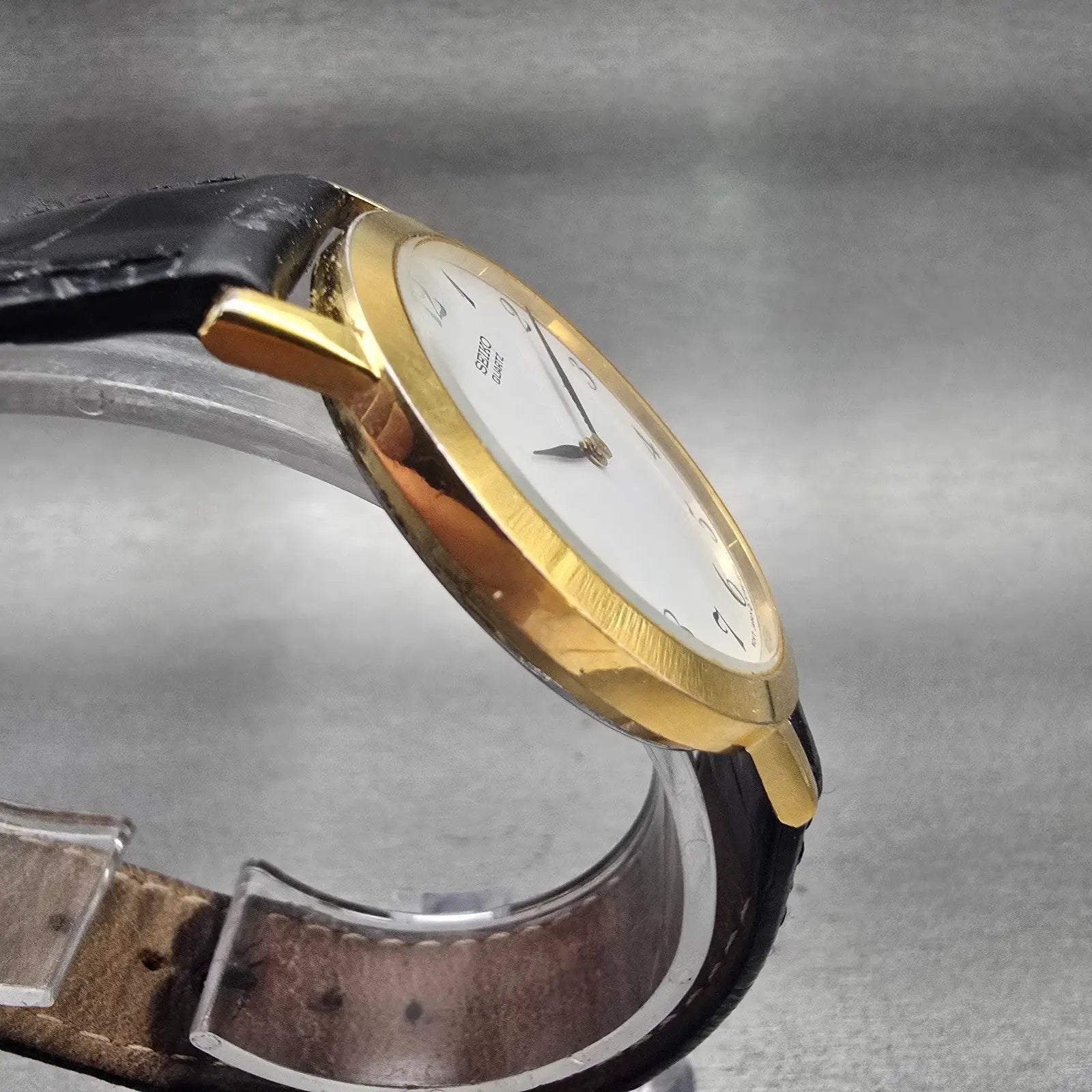 Seiko Watch Men 34mm White Dial Gold Tone Round 5Y94-8009 New Battery Vintage3