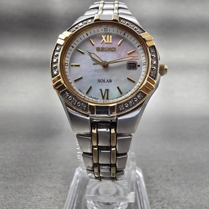 Seiko Solar Watch Women 28mm MOP Dial Two Tone Date Gemmed Round V137-0AD0 Works5