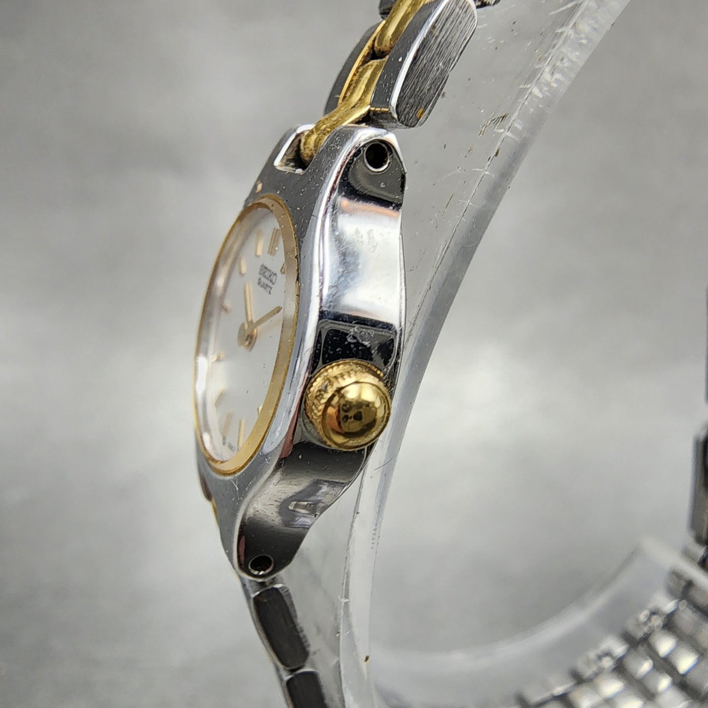 Seiko Watch Women 17mm Silver Dial Two Tone Oval 1F205B29 New Battery2