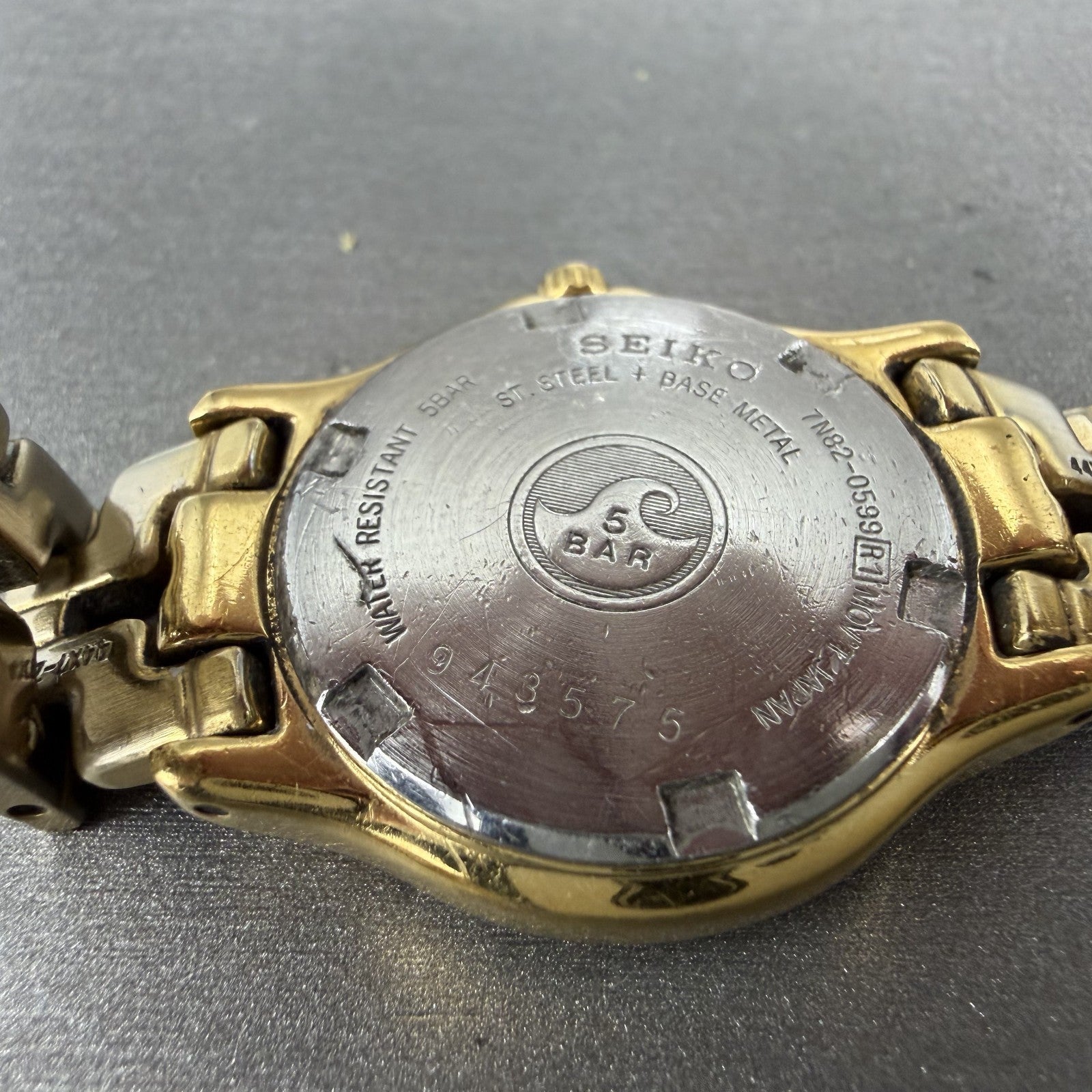 Seiko Watch Women 26mm White Dial Gold Tone Date Round 7n82-0599 New Battery GFE9