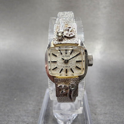 Citizen Watch Women 15mm White Dial White Gold Plated Manual Wind Runs VTG0
