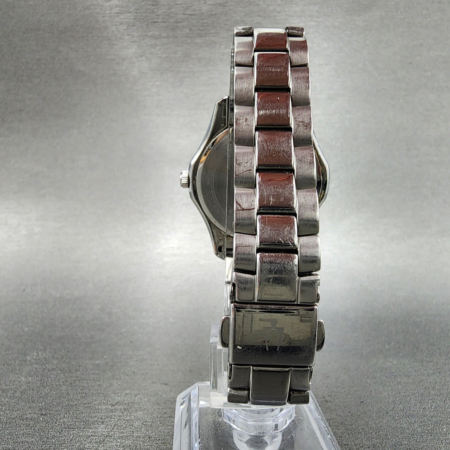 Bulova Watch Women 35mm MOP Dial Silver Tone Daydate Round 96N111 New Battery7