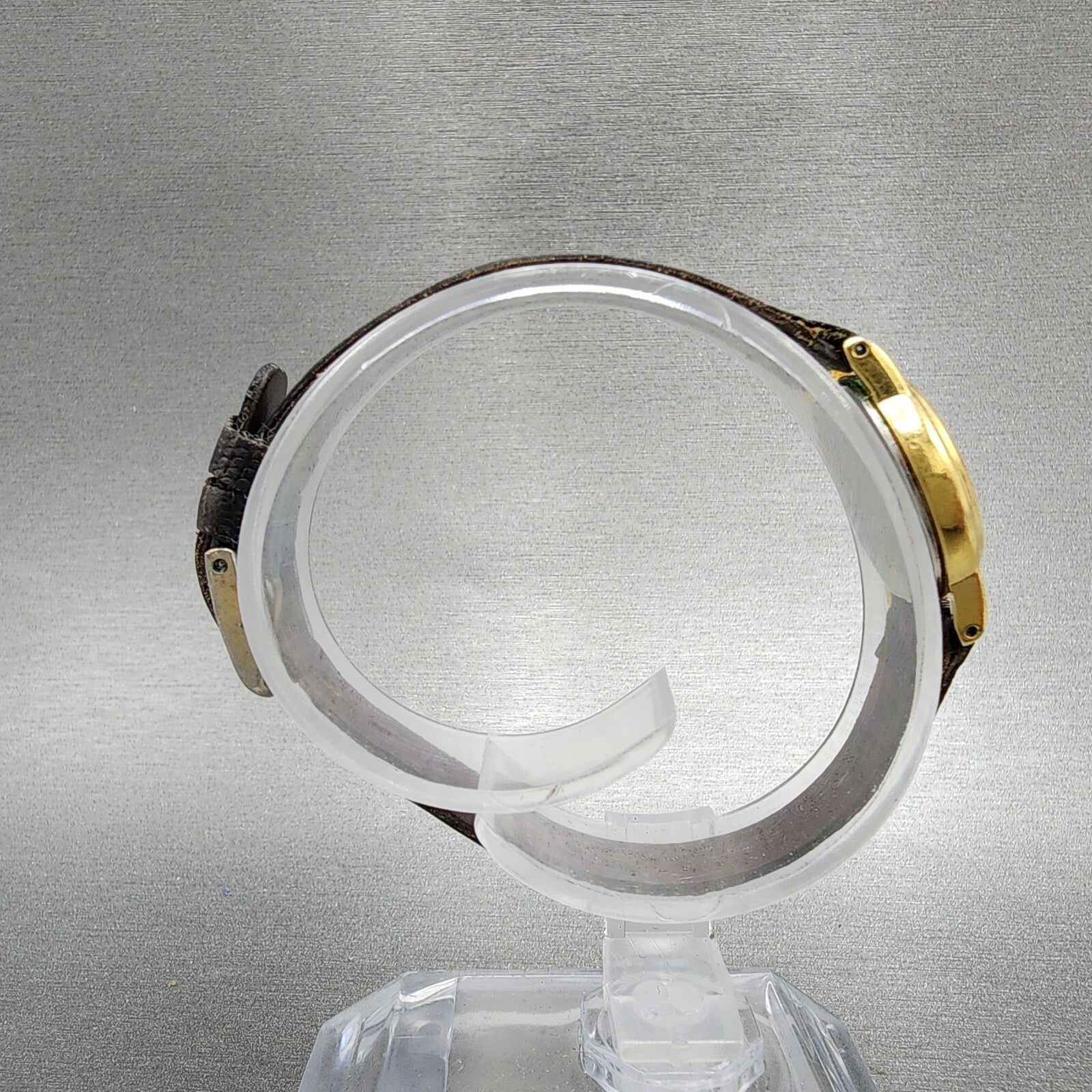 Seiko Watch Women 18mm Gold Dial Gold Tone Oval 2Y005C29 New Battery VTG8