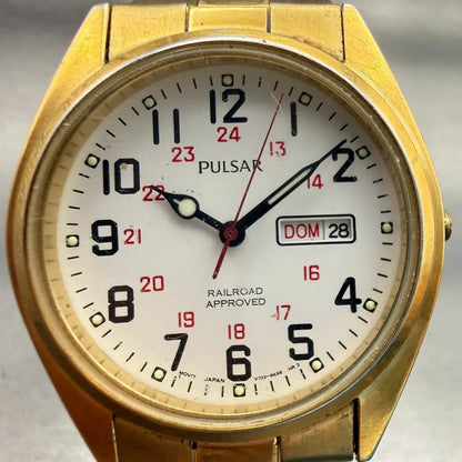 Pulsar Railroad Approved Watch Men 36mm White Dial Gold Daydate V733-9A40 NewBat1