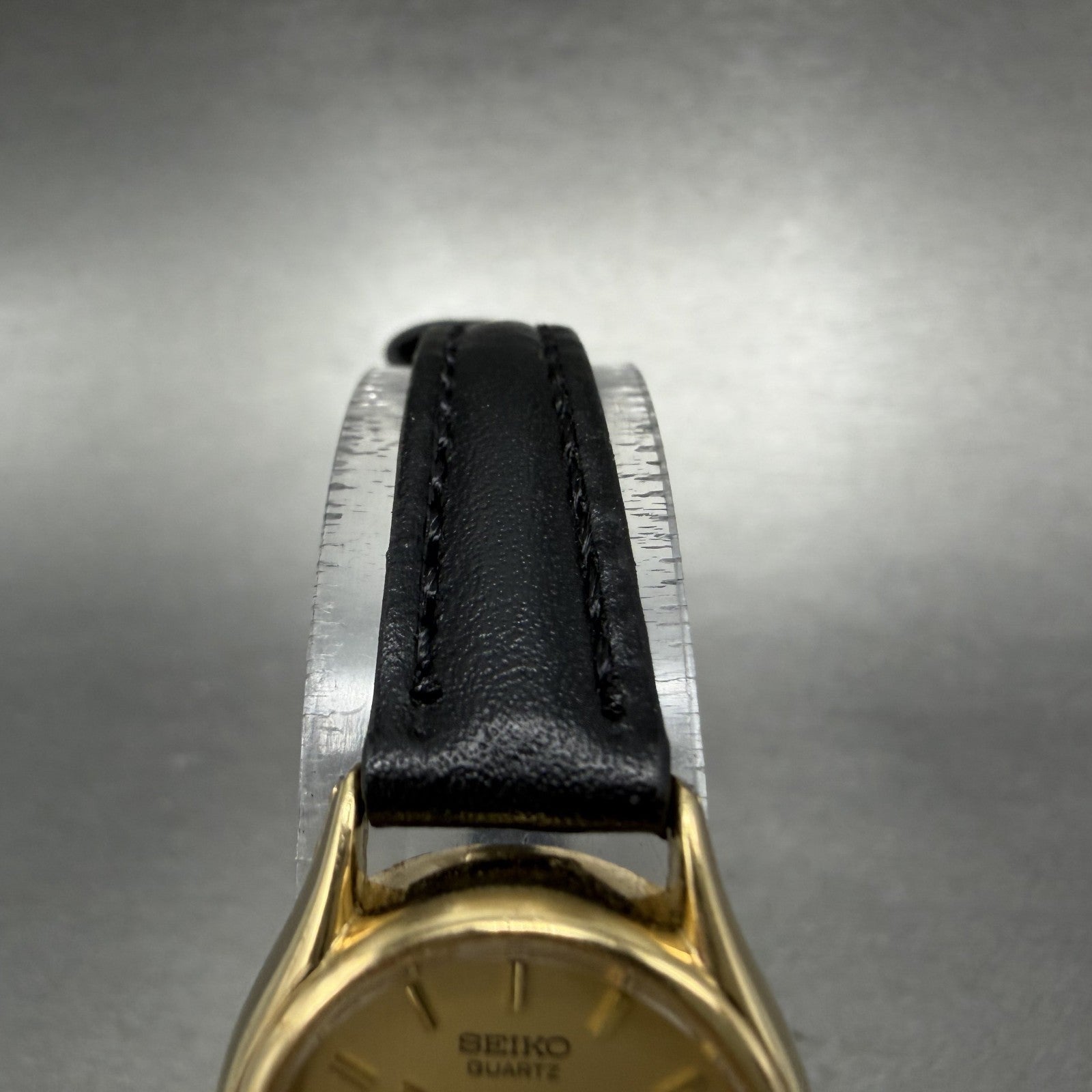 Seiko Watch Women 20mm Gold Dial Gold Tone Round 1N01-0E19 New Battery YFUYFU4