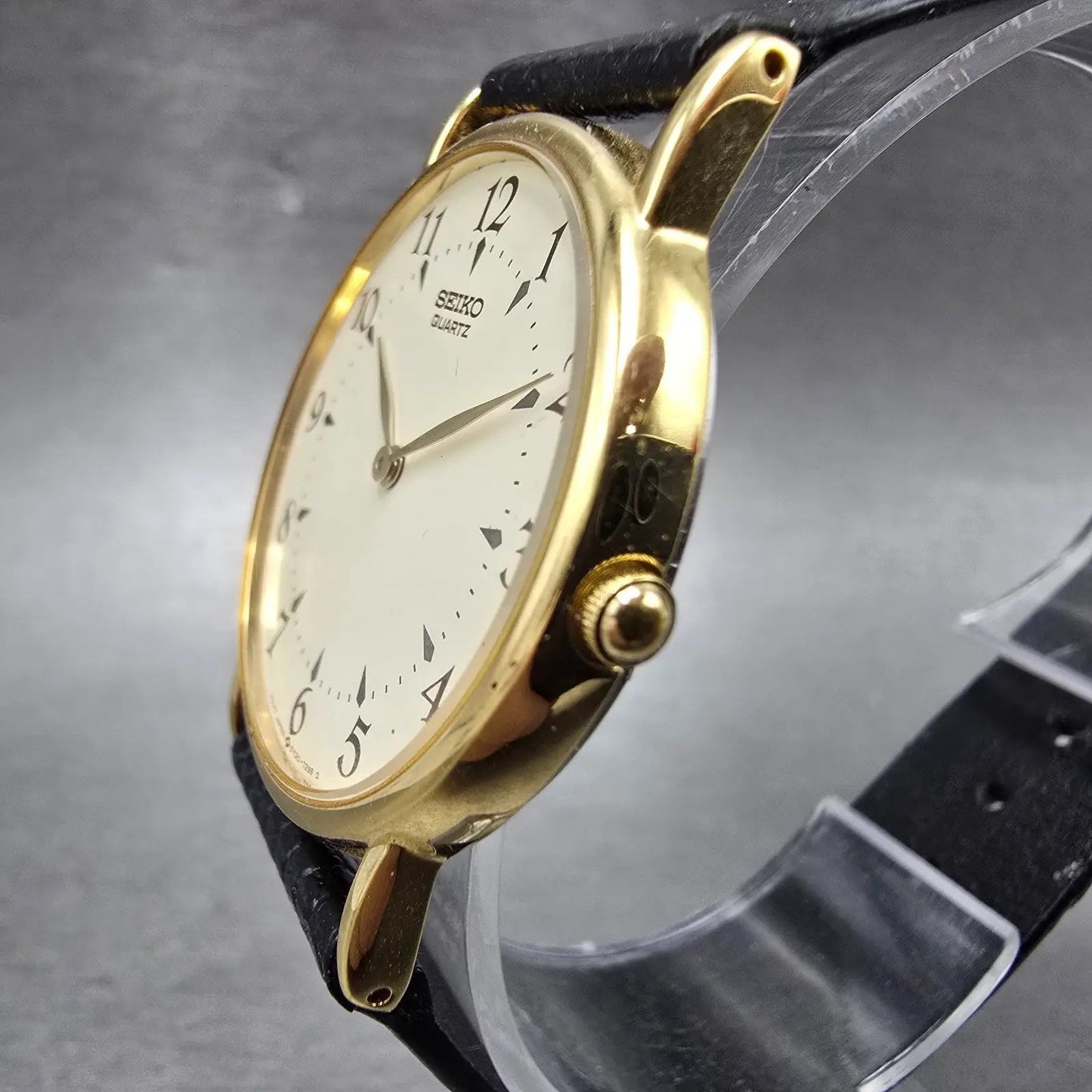 Seiko Watch Men 32mm Cream Dial Gold Tone Round 5Y30-7009 PARTS Vintage3