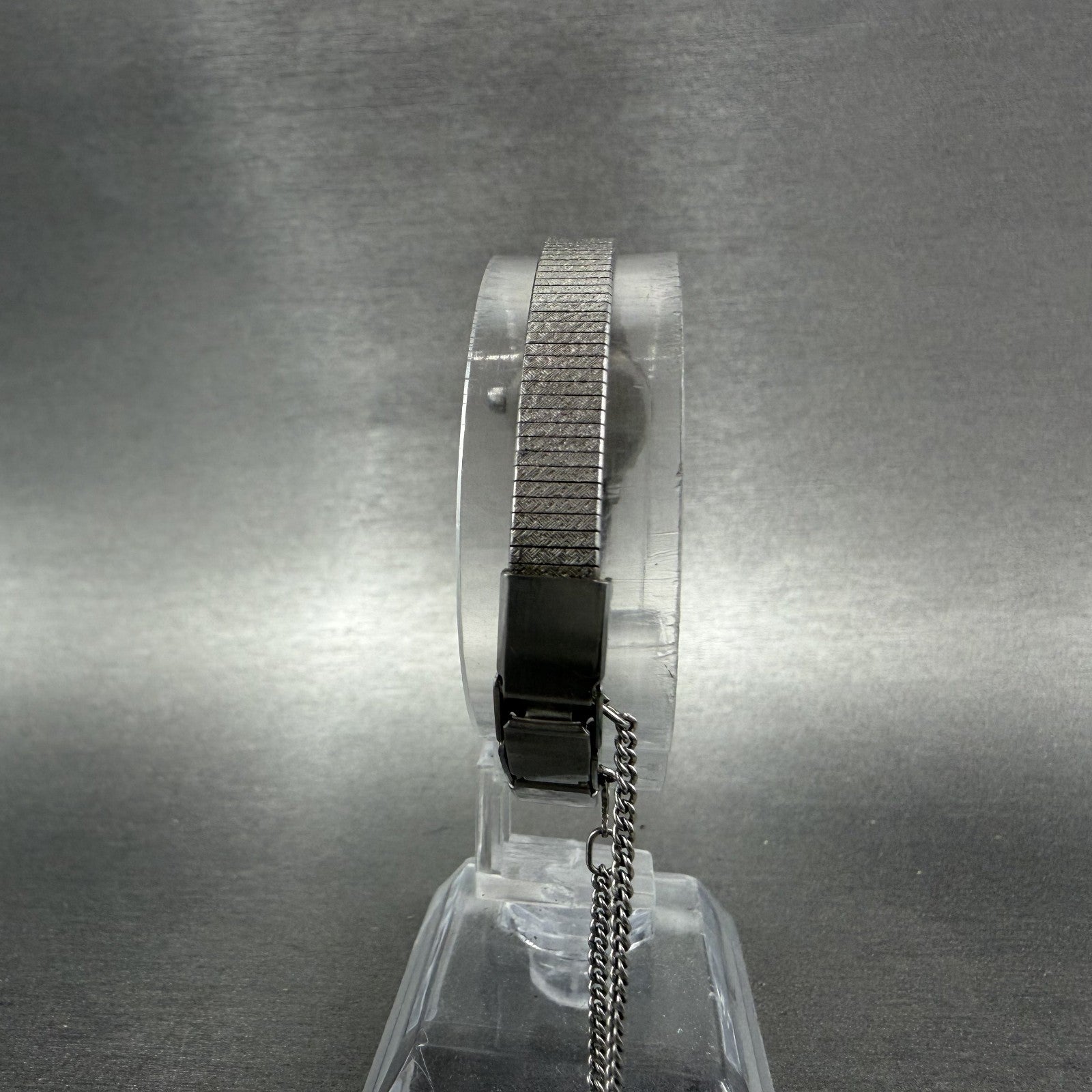 Citizen CQ Watch Women 17mm Silver Dial Silver Tone Round New Battery VTG7