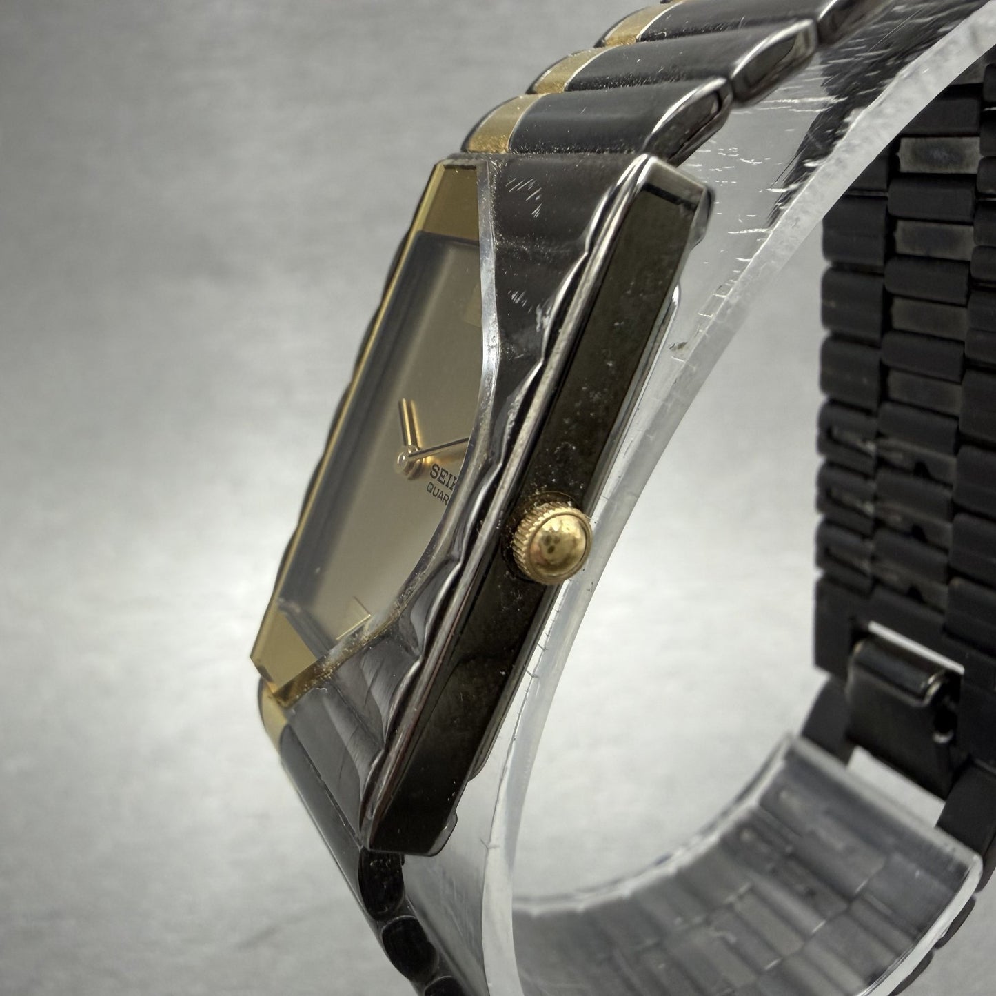 Seiko Half Moon Watch Women 17mm Gold Dial Gold & Black Tone 2P205K02 New Batt2