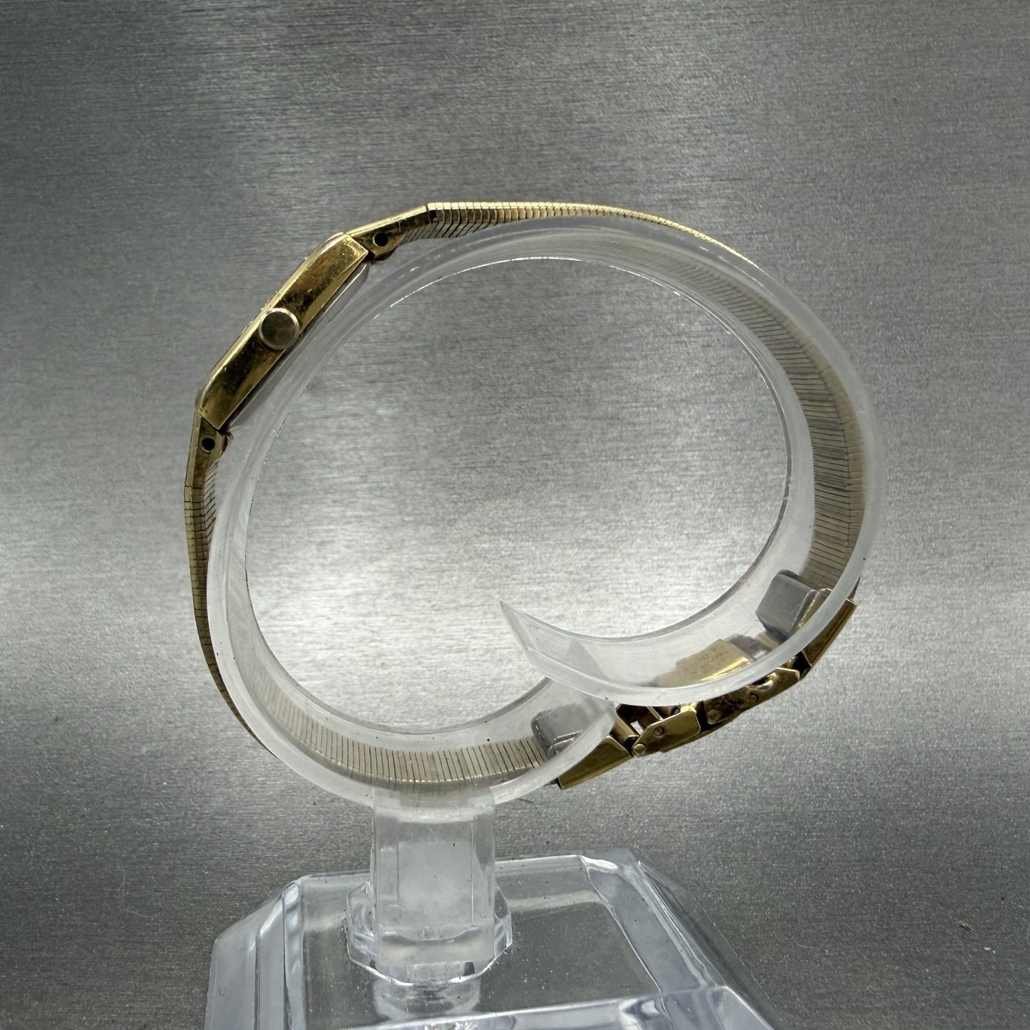 Seiko Tank Watch Women 13mm Champagne Dial Gold Tone 2e20-5139 New Battery6