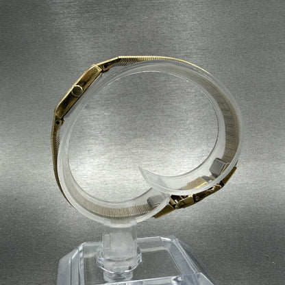 Seiko Tank Watch Women 13mm Champagne Dial Gold Tone 2e20-5139 New Battery6
