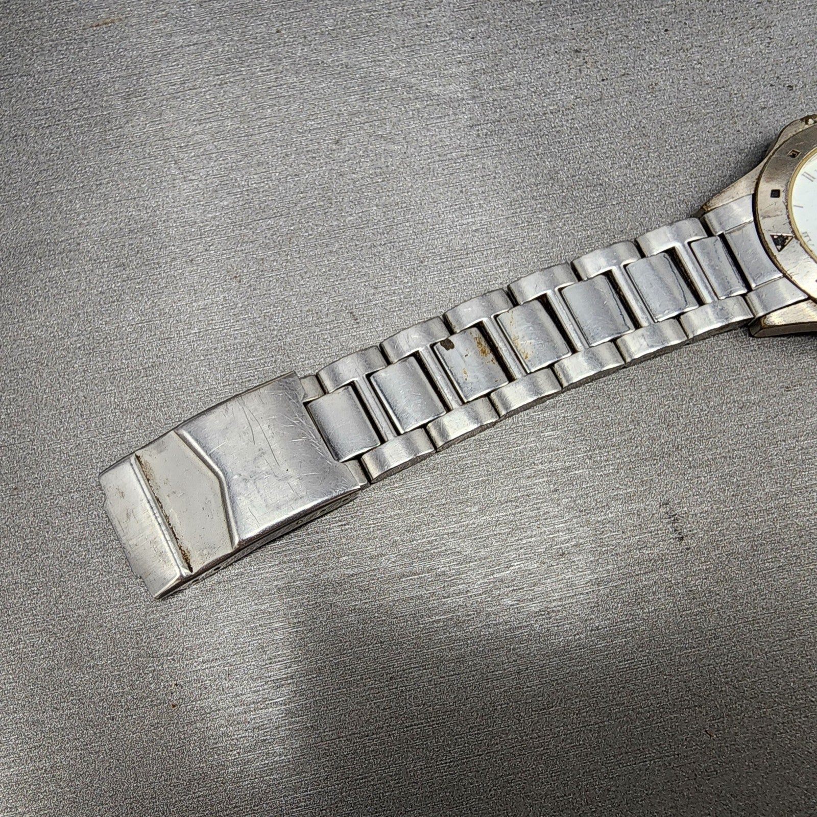 Givenchy Watch Men 35mm White Dial Silver Tone Round  Broken Bracelet PARTS7