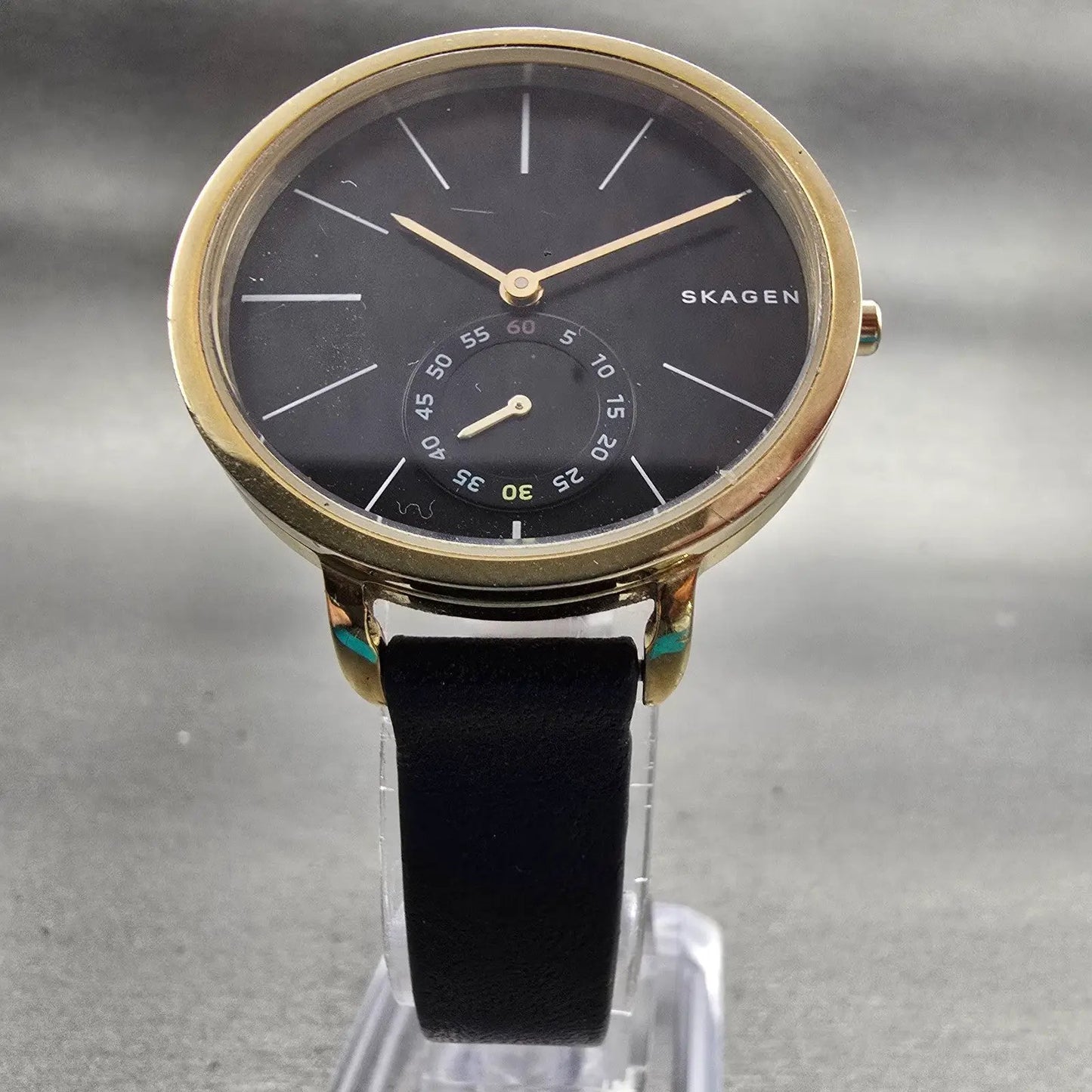 Skagen Hagen Watch Women 34mm Black Dial Gold Tone Round SKW2354 New Battery G5