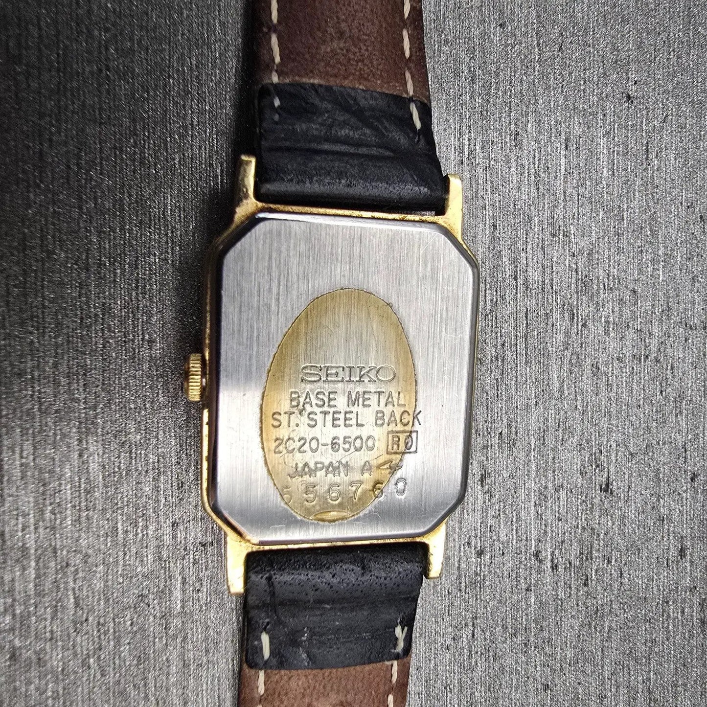Seiko Tank Watch Women 18mm White Dial Gold Tone Rectangle 2C20-6500 New Battery10