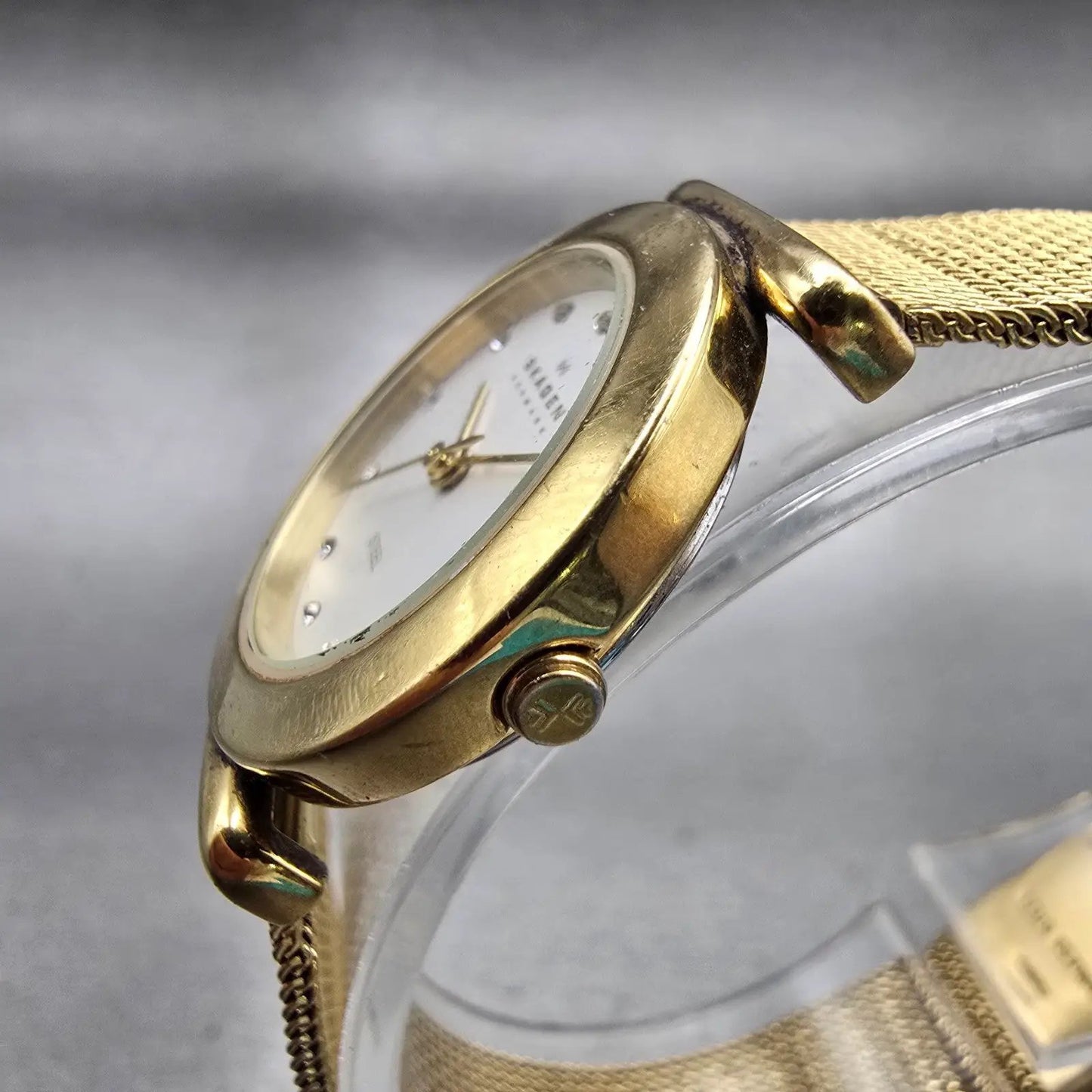 Skagen Denmark Watch Women 25mm White Dial Gold Tone Round 107SGGD New Battery2