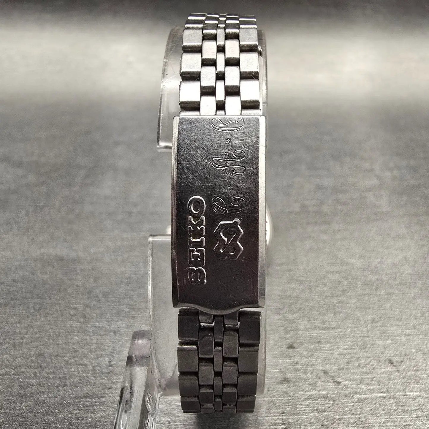 Seiko SQ Watch Women 23mm Silver Dial Silver Tone Daydate 2A23-0029 New Battery7