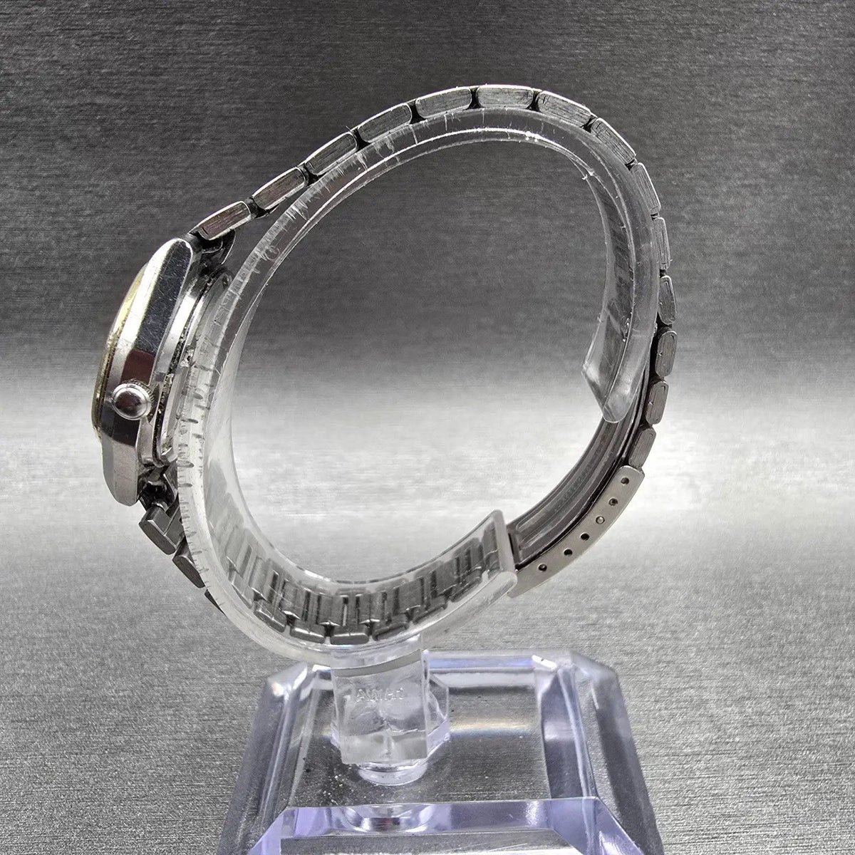 Seiko SQ Watch Women 24mm White Dial Two Tone Daydate Round 5423-0140 New Batt6