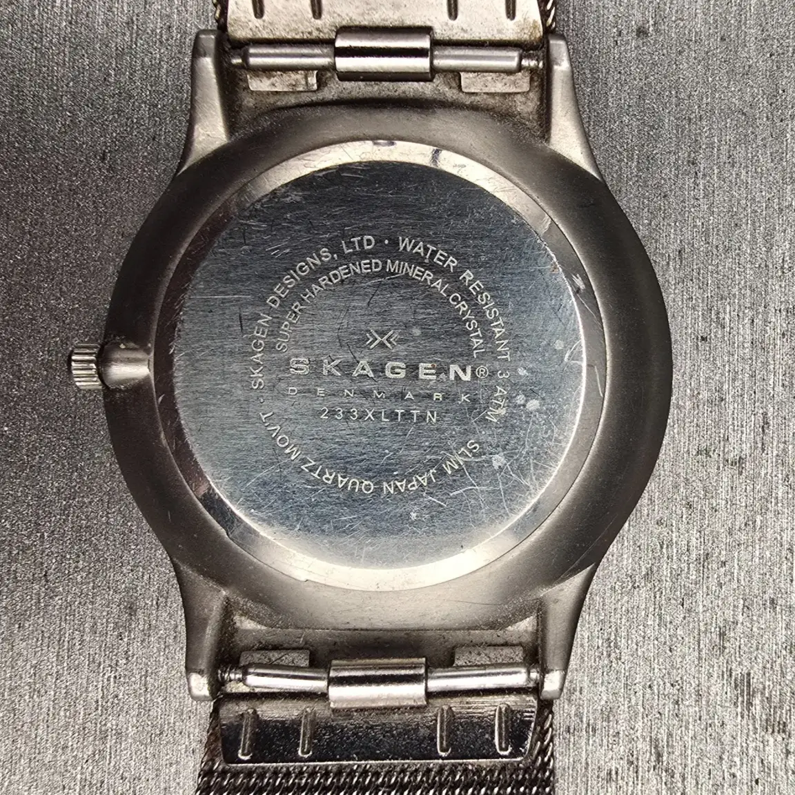 Skagen Watch Men 37mm Blue Dial Titanium Date Round 233XLTTN Mesh Band New Batt10