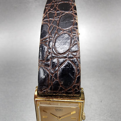 Seiko Tank Watch Women 19mm Gold Dial Gold Tone Rectangle 2C205820 New Battery4