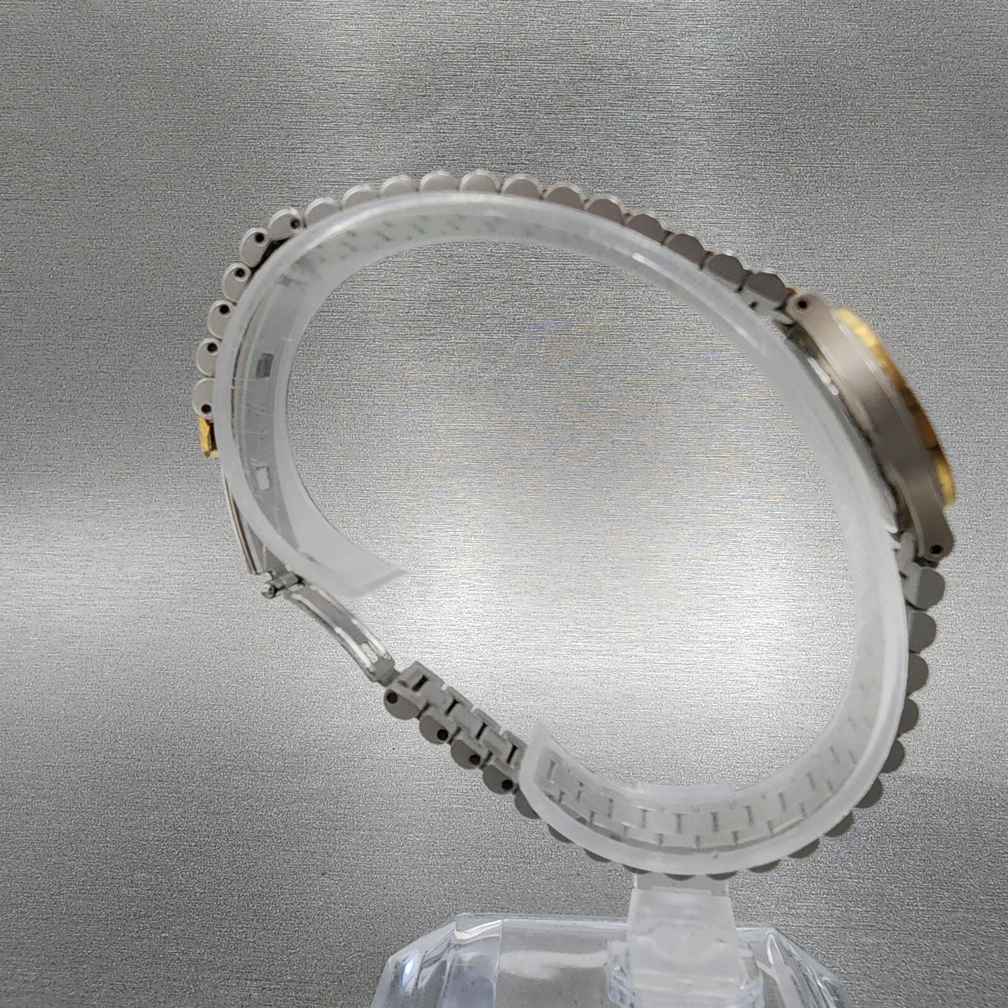 Bulova Watch Women 22mm Silver Dial Two Tone Round 9062101 New Battery