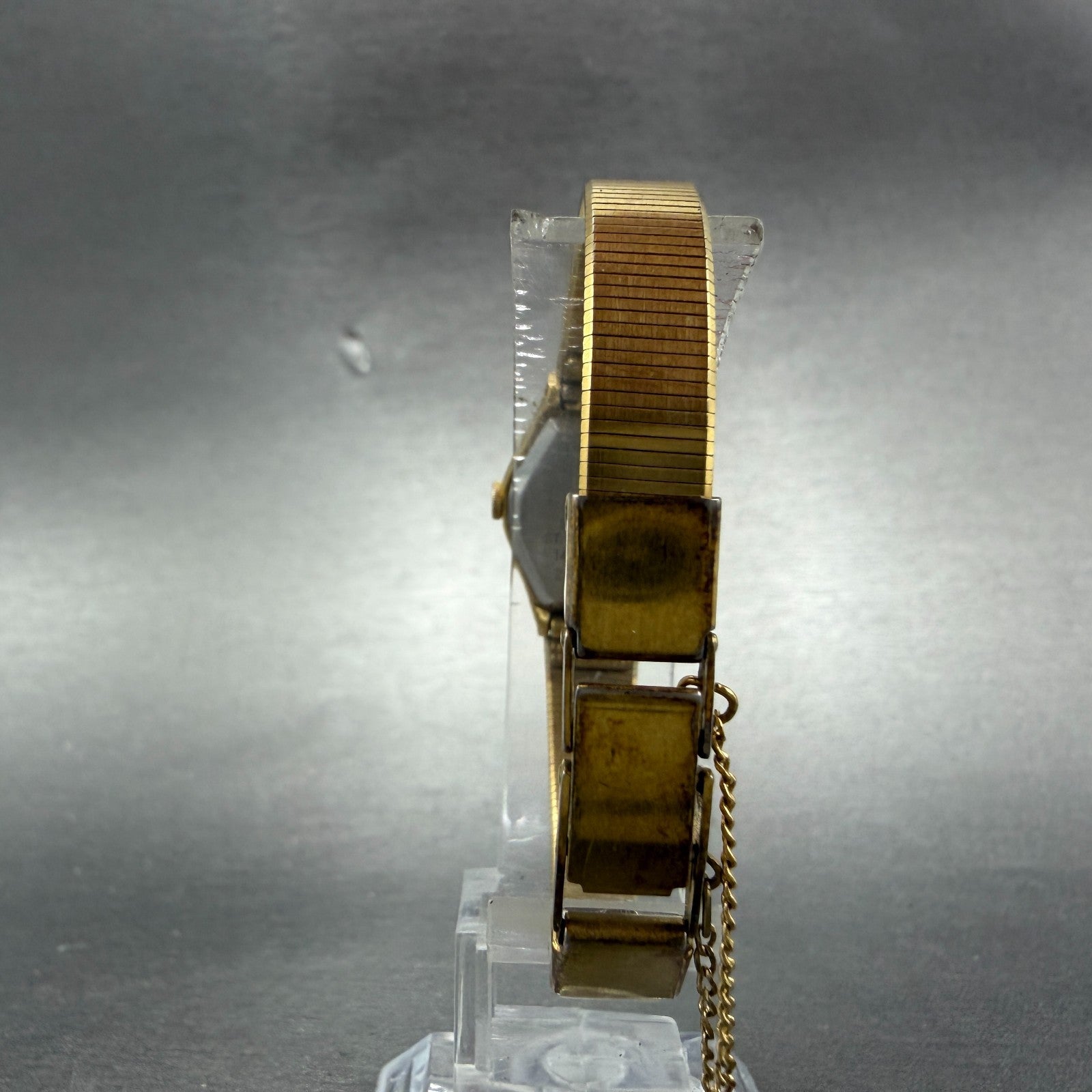 Seiko Watch Women 18mm Gold Dial Gold Tone Oval 1400-8209 New Battery Vintage7