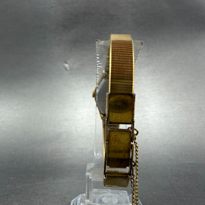 Seiko Watch Women 18mm Gold Dial Gold Tone Oval 1400-8209 New Battery Vintage7