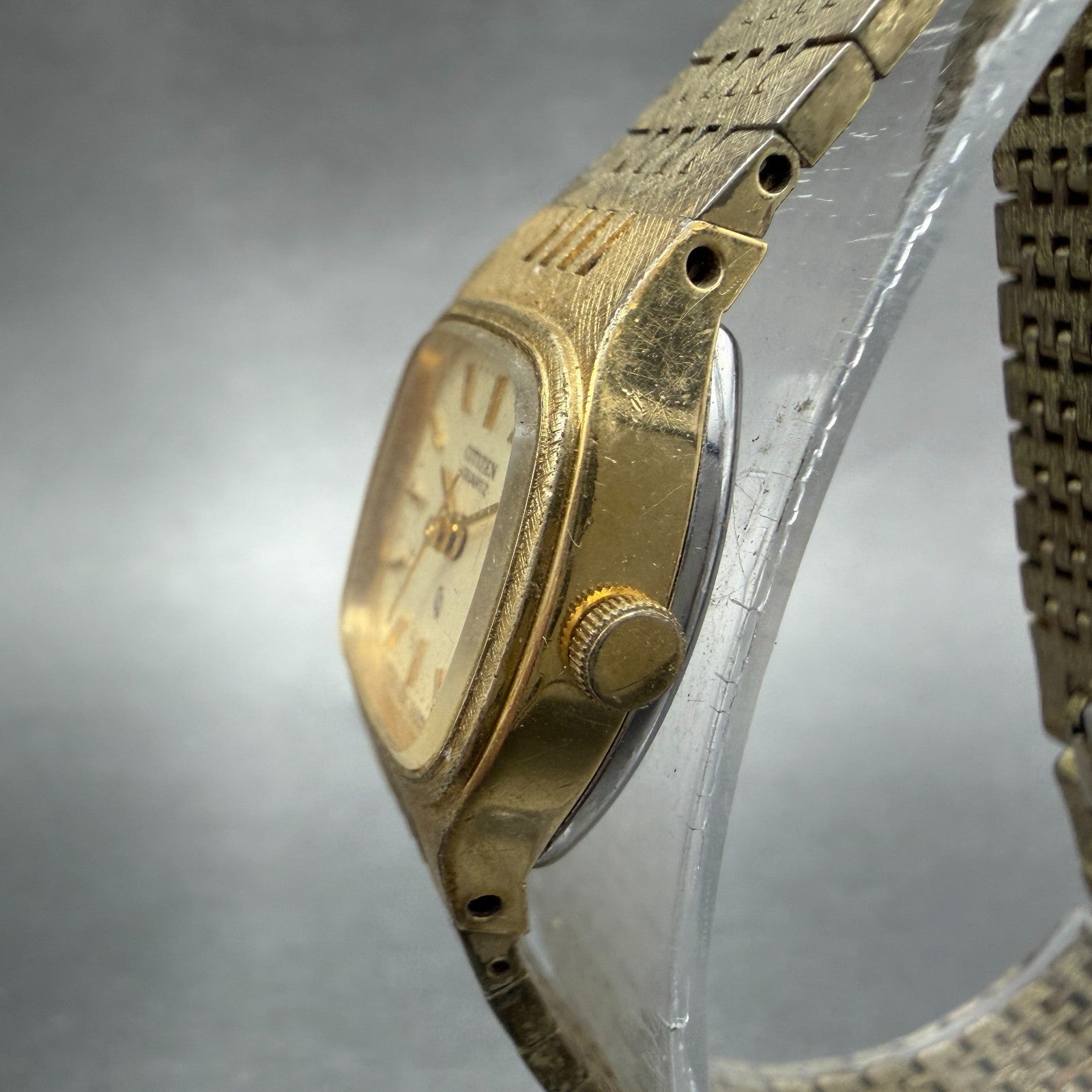 Citizen CQ Watch Women 18mm Champagne Dial Gold Tone Rectangle New Battery2