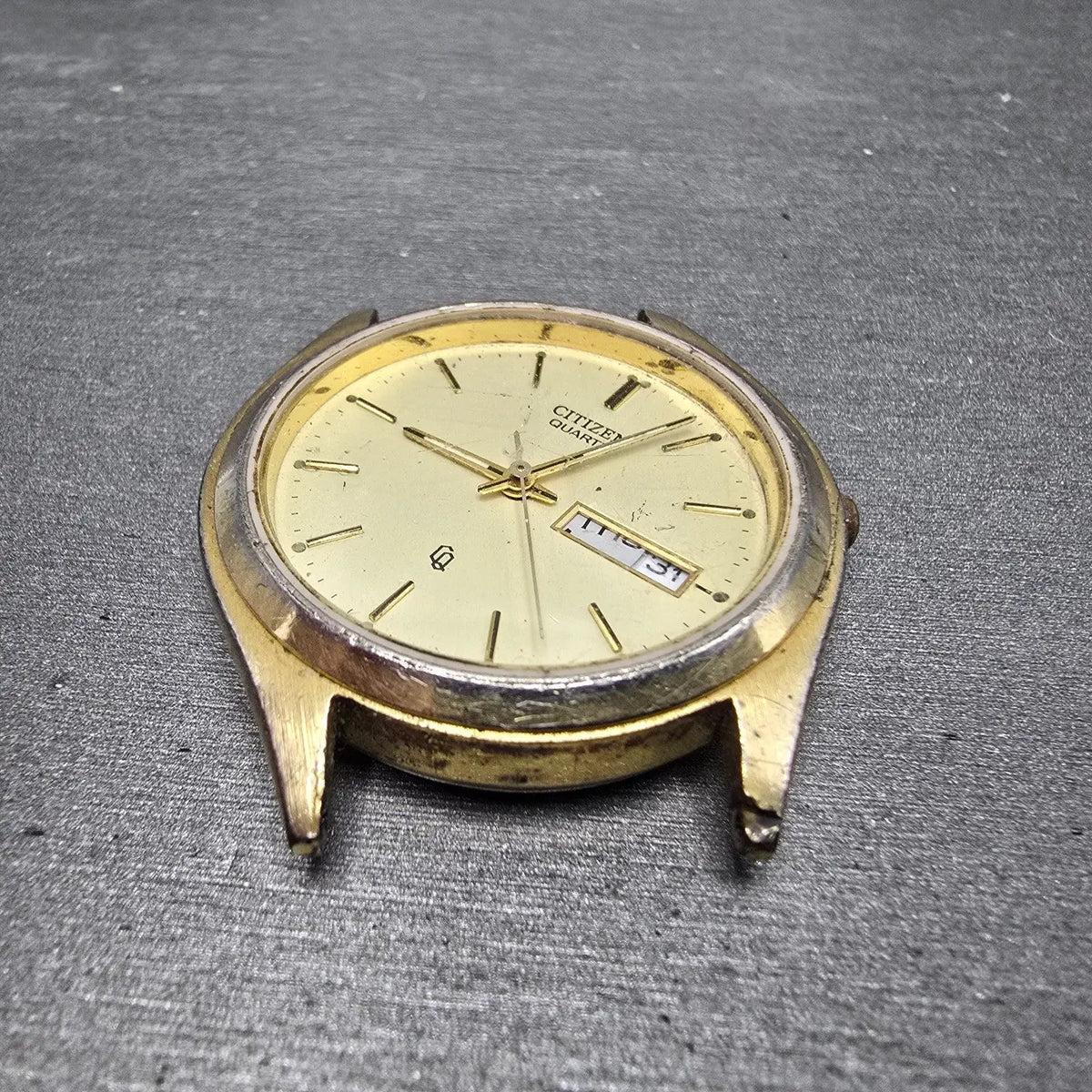 Citizen CQ Watch Men 35mm Champagne Dial Gold Daydate 6100-S18591 PARTS3