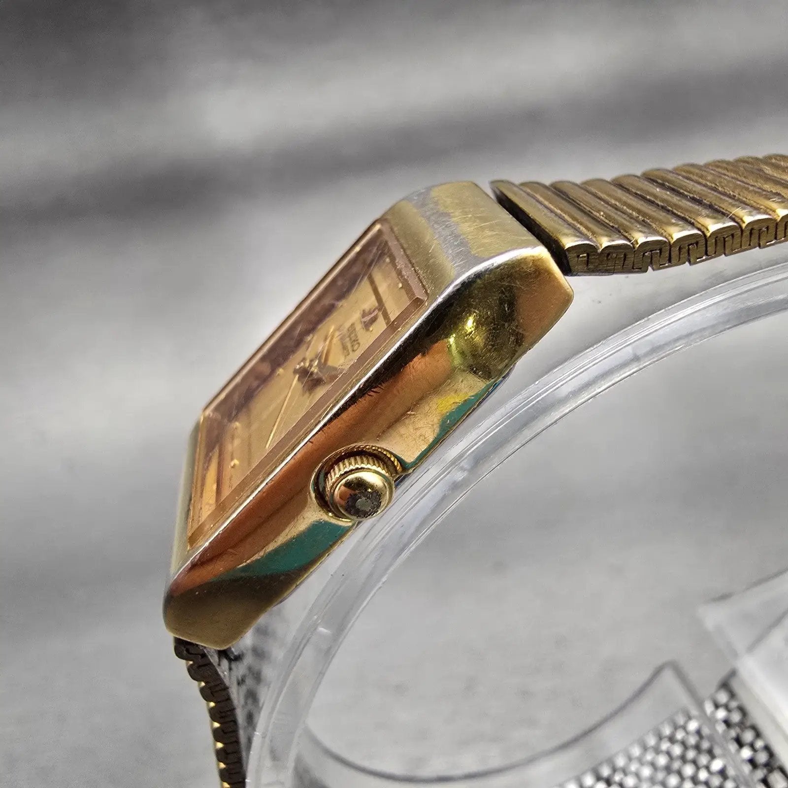Seiko Watch Women 16mm Gold Dial Gold Tone Rectangle 1N01-5A00 New Battery VTG2