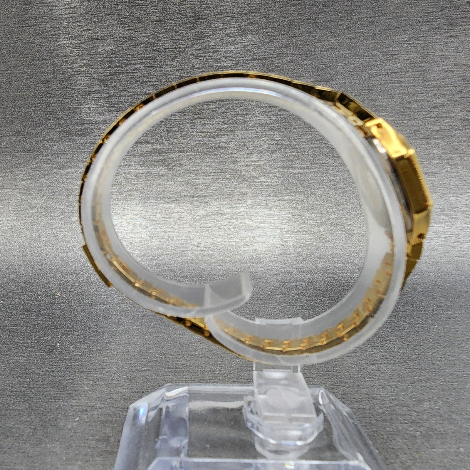Citizen Watch Women 17mm Champagne Dial Gold Tone NOS 3220890809 New Battery10