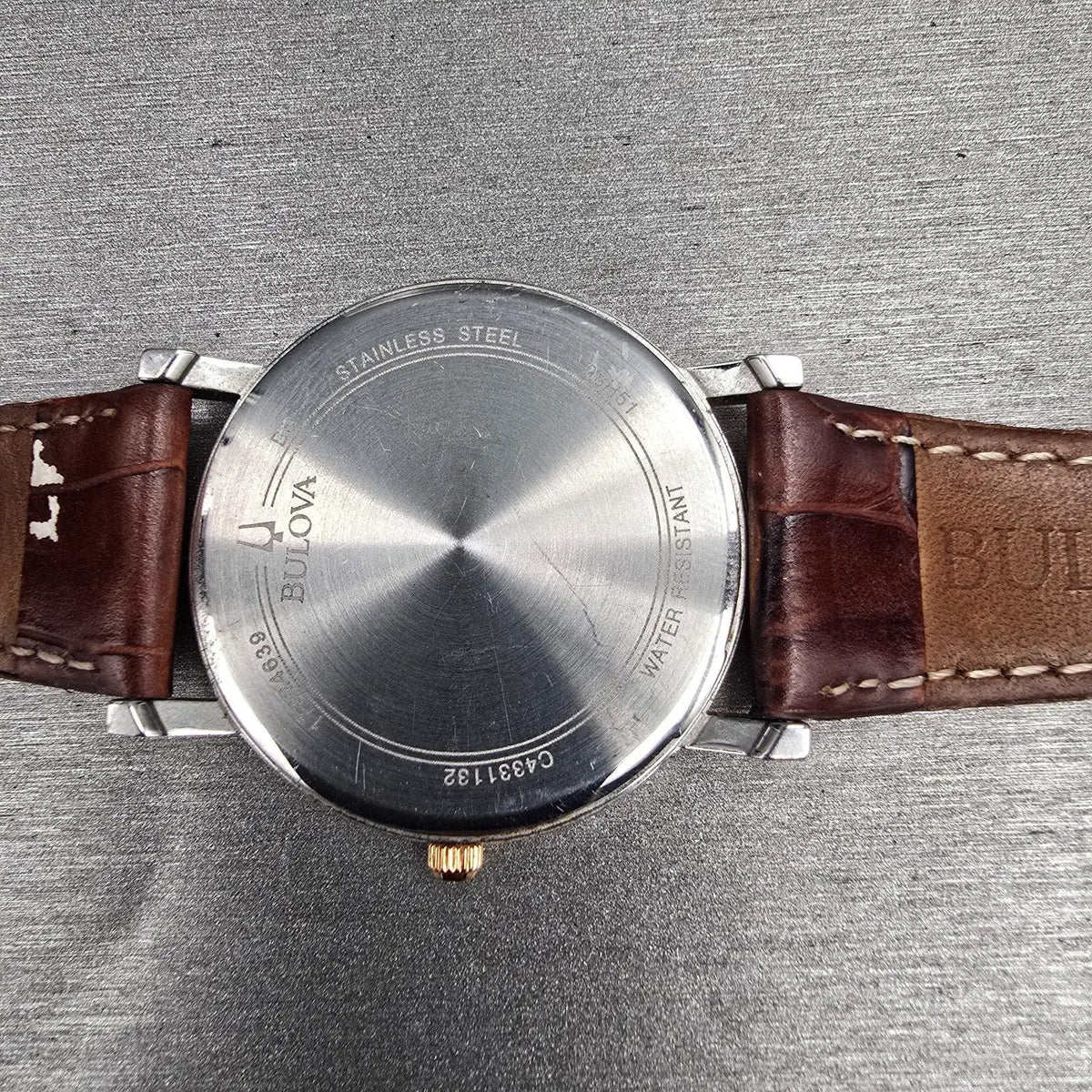 Bulova Watch Men 40mm White Dial Gold Tone Date Round 98H51 New Battery10