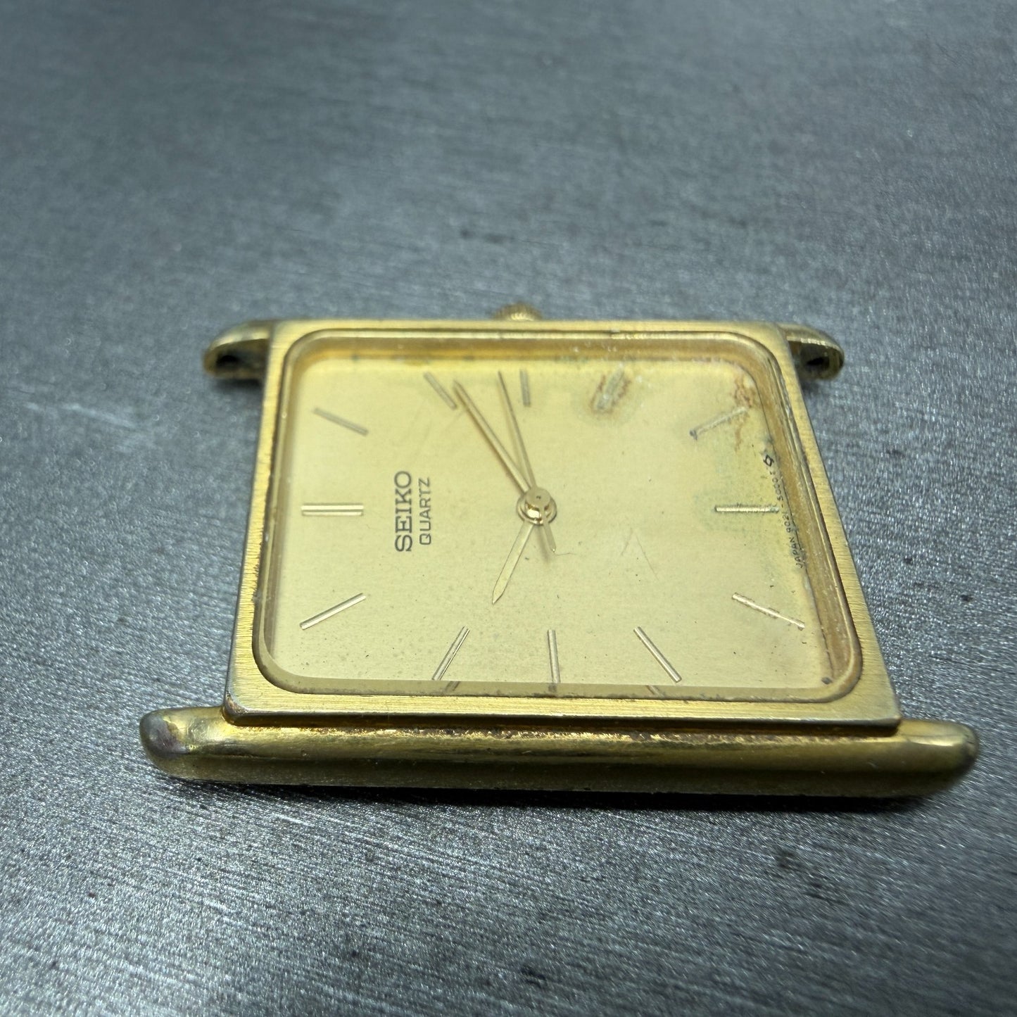 Seiko Tank Watch Men 25mm Champagne Dial Gold Tone Rectangle 9021-5009 PARTS8