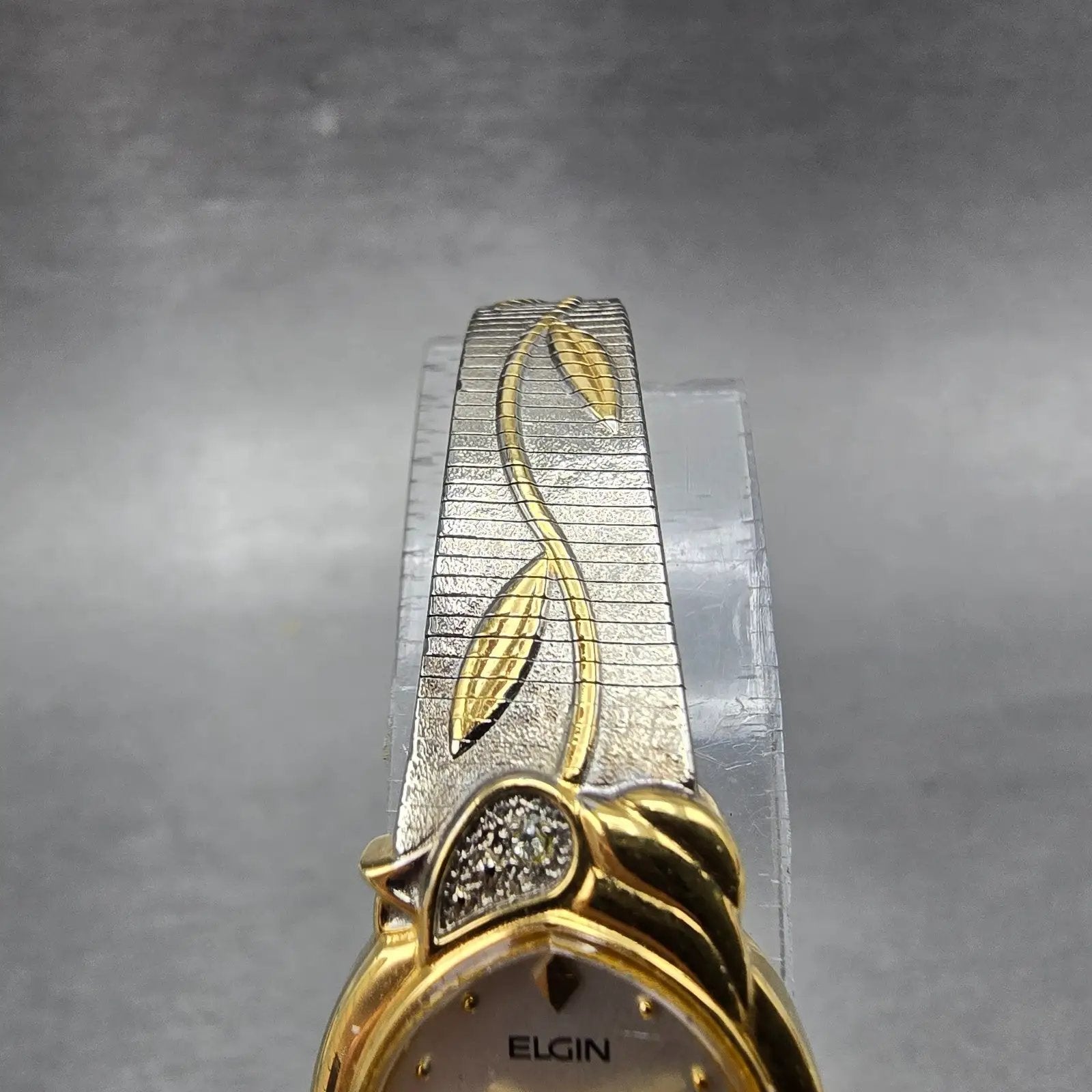 Elgin Watch Women 17mm Silver Dial Two Tone Oval Leafs EK909-007 New Battery5