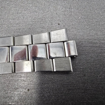 Seiko Bracelet 7mm Stainless Steel Silver Tone Tri Folding Clasp Vintage1