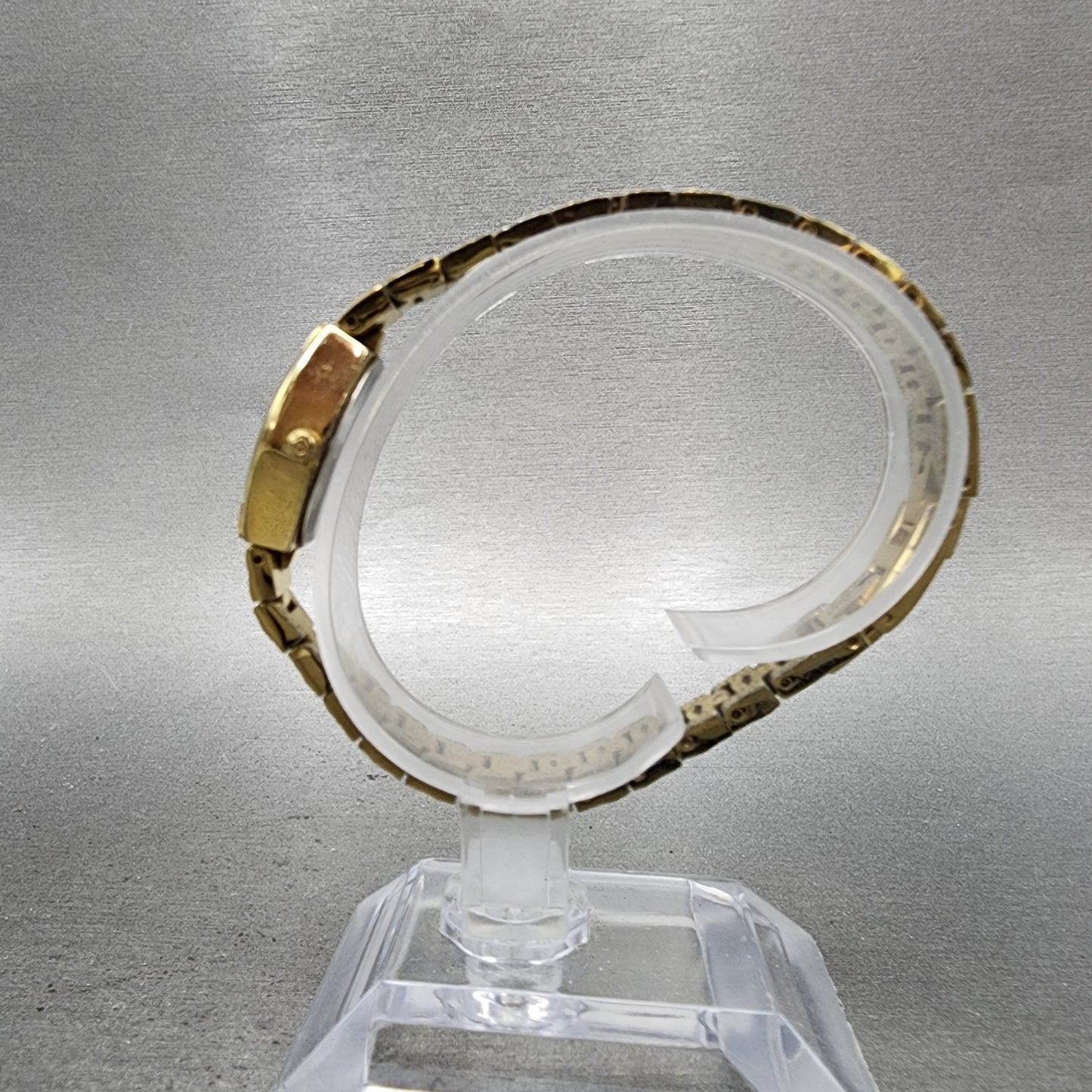 Elgin Watch Women 18mm MOP Dial Gold Tone Oval EG388 New Battery6