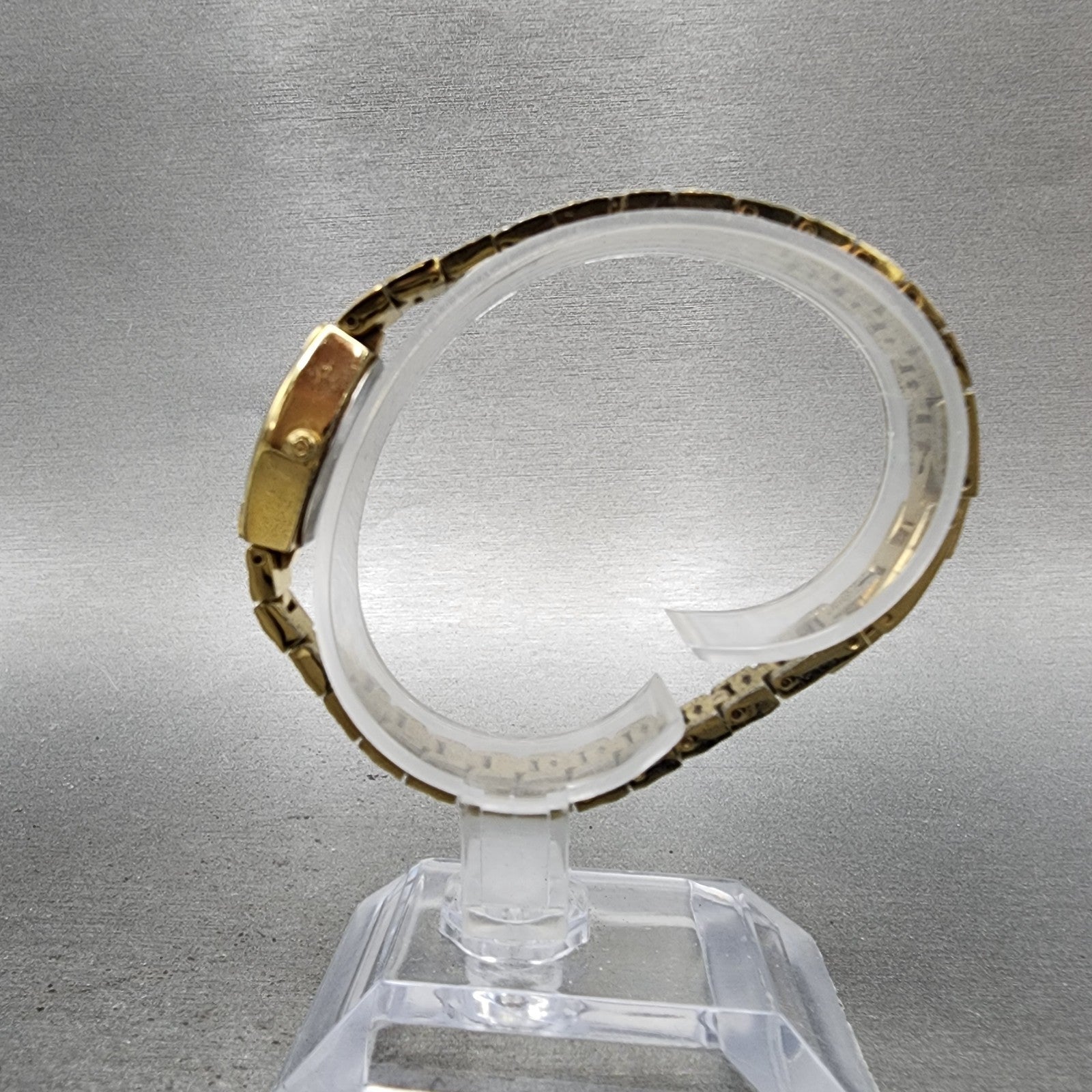 Elgin Watch Women 18mm MOP Dial Gold Tone Oval EG388 New Battery6
