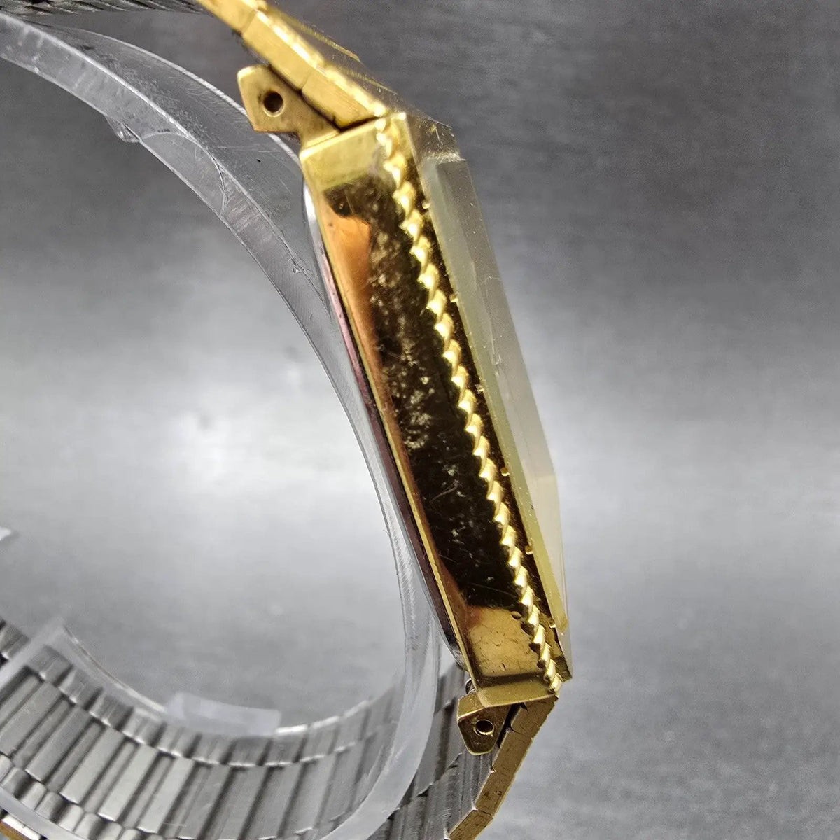 Waltham Tank Watch Men 27mm Gold Dial Gold Tone Rectangle New Battery VVTG3