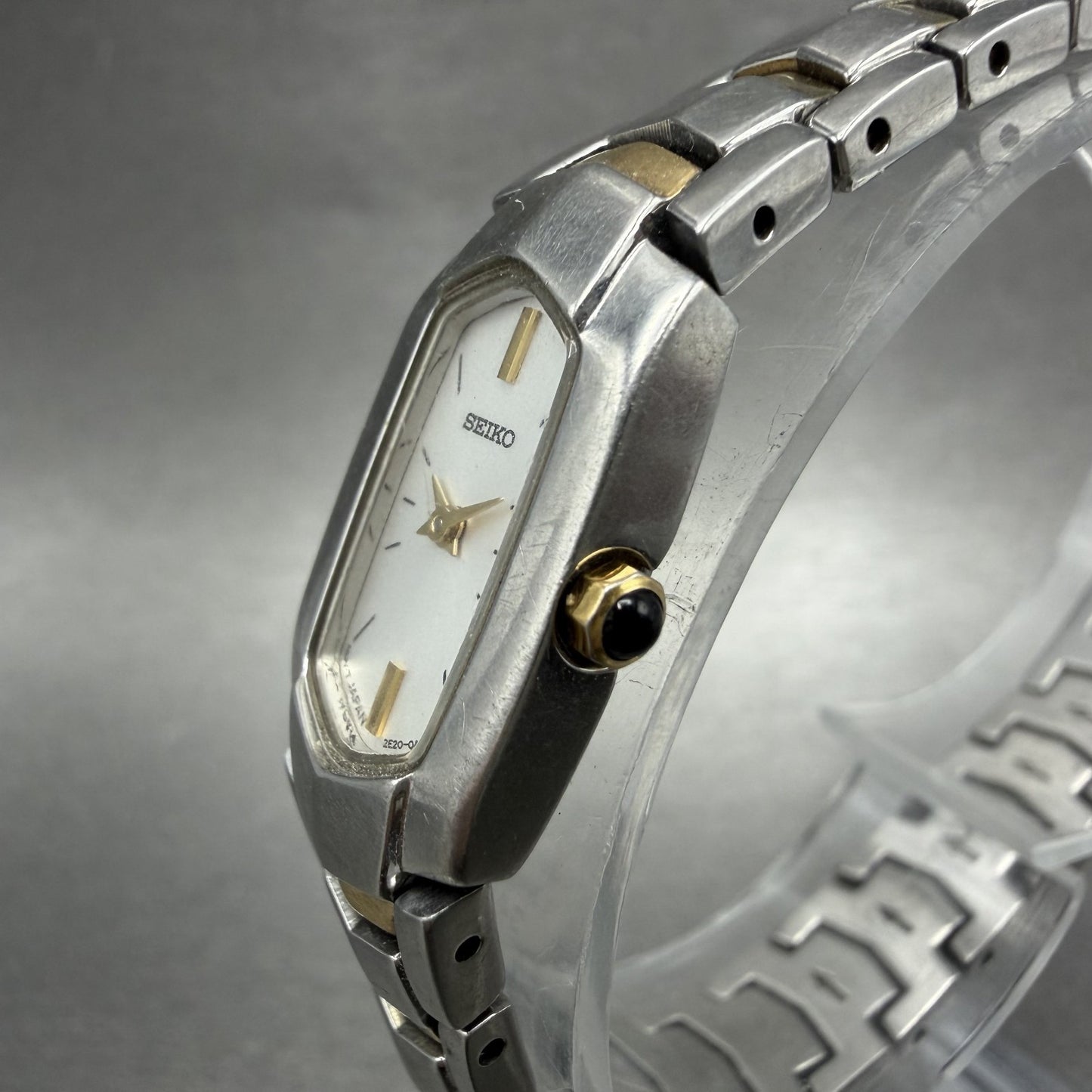 Seiko Watch Women 14mm Silver Dial Two Tone Rectangle 2e200at0 New Battery2