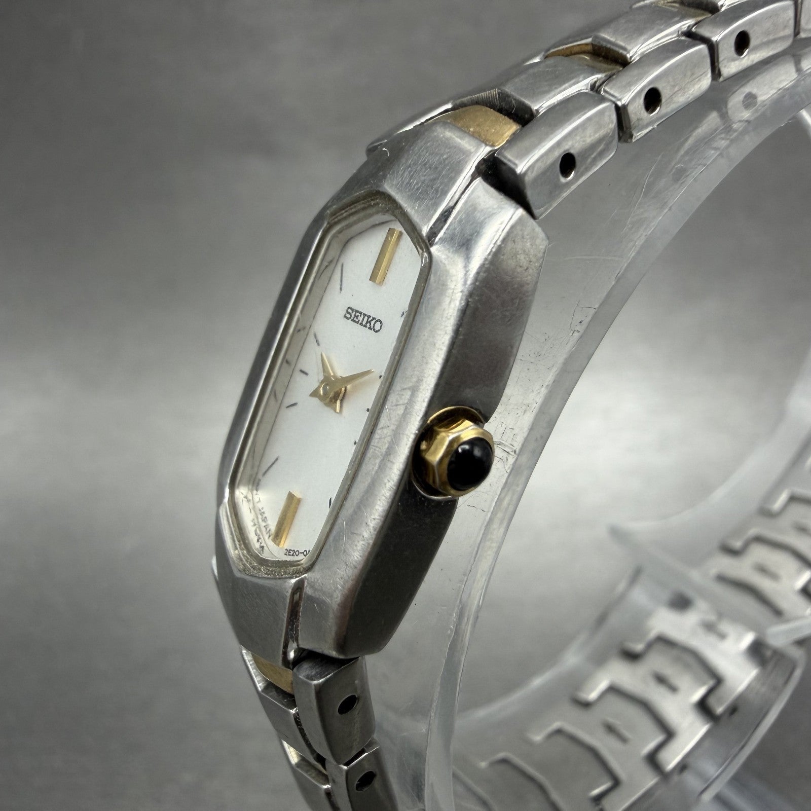 Seiko Watch Women 14mm Silver Dial Two Tone Rectangle 2e200at0 New Battery2