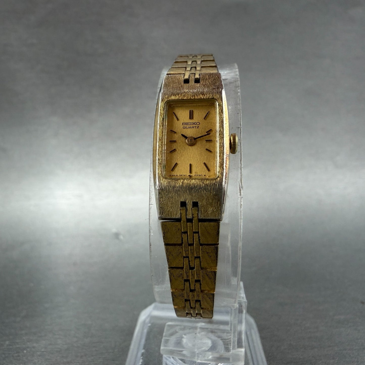 Seiko Tank Watch Women 12mm Champagne Dial Gold Tone 2E20-5559 New Battery VTG5
