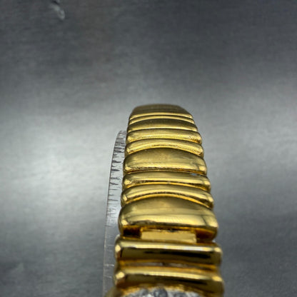 Gruen Watch Women 21mm White Dial Gold Tone Oval Crystal bezel New Battery4