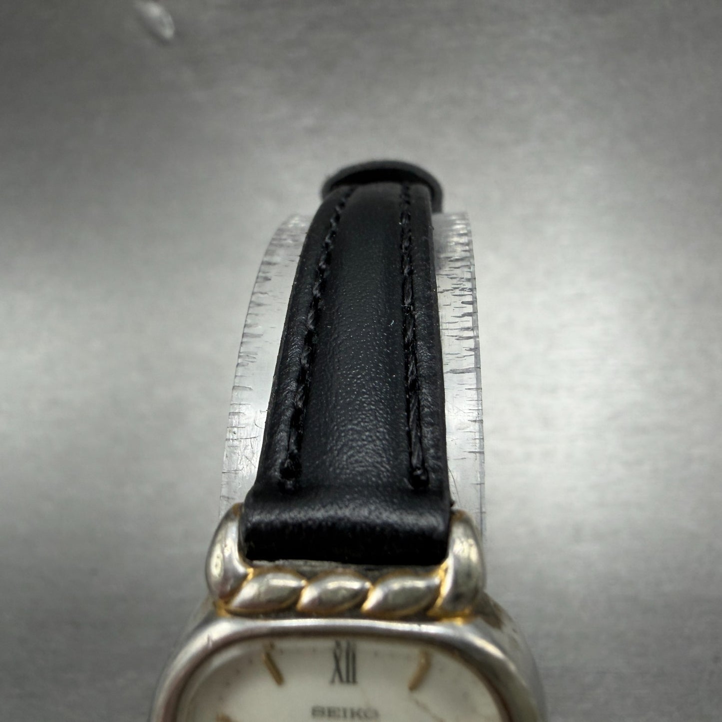 Seiko Watch 20mm Women White Dial Two Tone Rectangle 2P21-5340 New Battery4