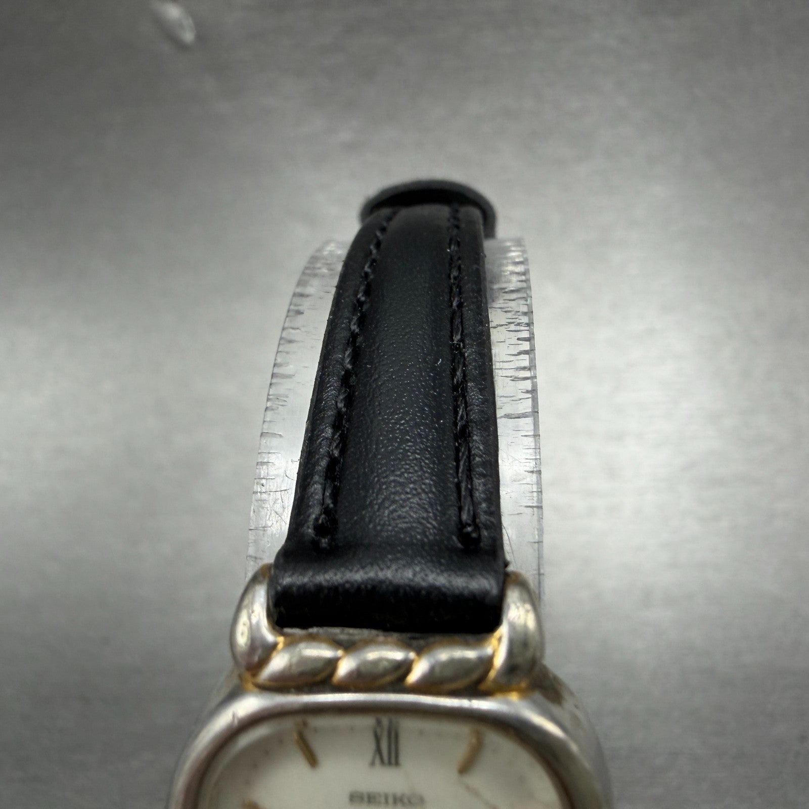 Seiko Watch 20mm Women White Dial Two Tone Rectangle 2P21-5340 New Battery4